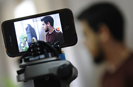 Художник Артем Лоскутов во время заседания в Заельцовском районном суде.