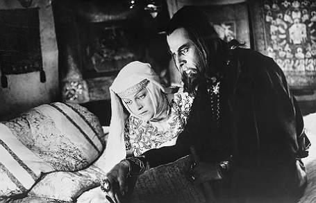 Людмила Целиковская и Николай Черкасов в фильме «Иван Грозный» (1945 год).