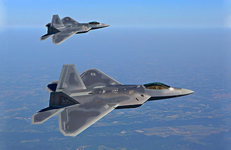Американские реактивные истребители F-22 Raptor.