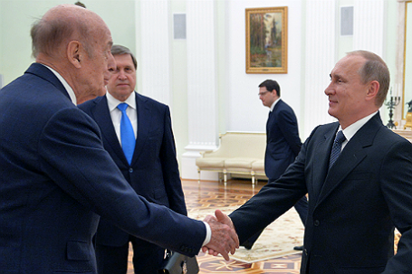 Встреча президента РФ Владимира Путина с экс-президентом Франции Валери Жискар д' Эстеном в Кремле.