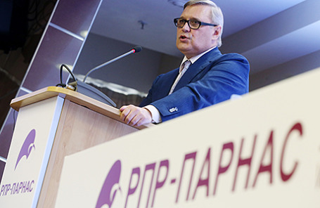 Сопредседатель РПР-ПАРНАС Михаил Касьянов на съезде партии.