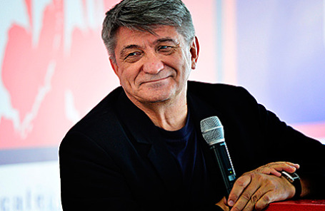 Режиссер Александр Сокуров.