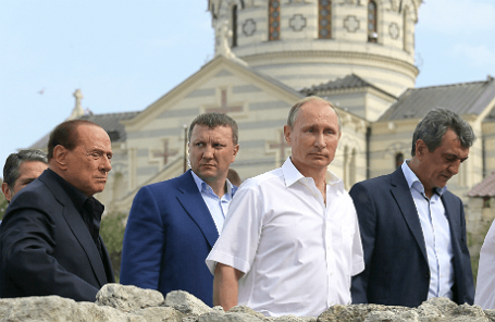 Президент РФ В.Путин и бывший премьер-министр Италии С.Берлускони в Крыму