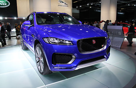 Jaguar F Pace.