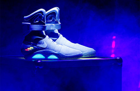 Самозашнуровывающиеся кроссовки nike mag