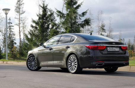Kia Quoris