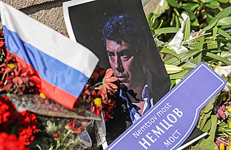 На месте убийства Бориса Немцова.