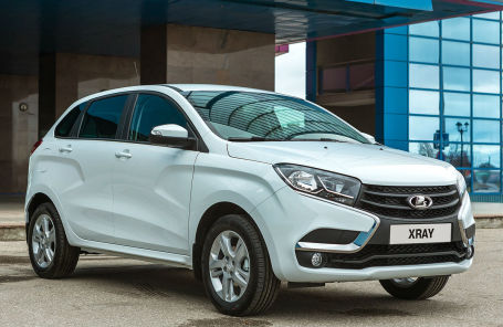 Lada XRAY