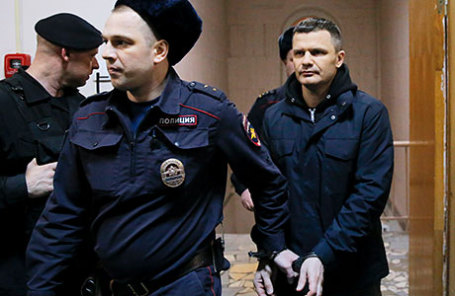 Владелец аэропорта «Домодедово» Дмитрий Каменщик, обвиняемый по по делу о теракте в «Домодедово» в январе 2011 года, во время рассмотрения ходатайства следствия в Басманном суде.