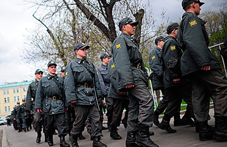 http://cdn.bfm.ru/news/maindocumentphoto/2016/04/06/police.jpg