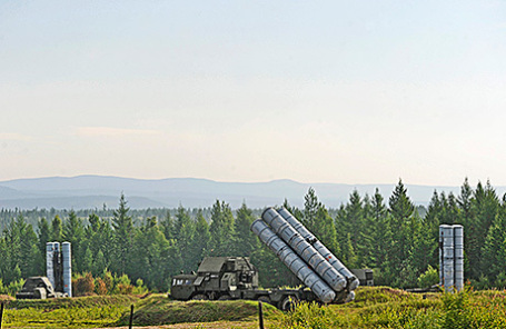 Зенитно-ракетные комплексы С-300.
