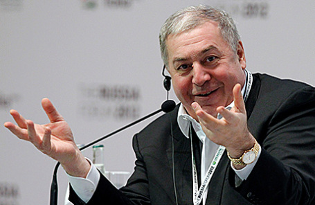 Михаил Гуцериев.
