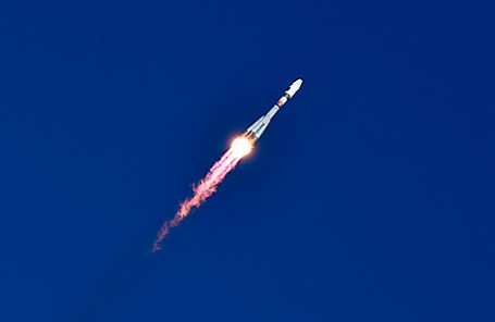 Ракета «Союз-2.1а» со спутниками «Ломоносов», «Аист-2Д» и SamSat-218, запущенная с космодрома Восточный.