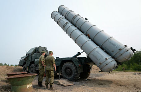 Зенитно-ракетный комплекс С-300.