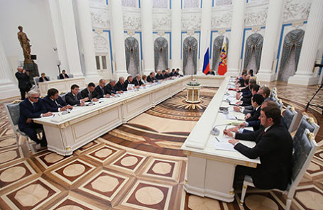 Во время первого заседания Совета при президенте России по стратегическому развитию и приоритетным проектам, которое прошло в Кремле.