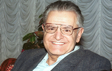 Писатель Фазиль Искандер.