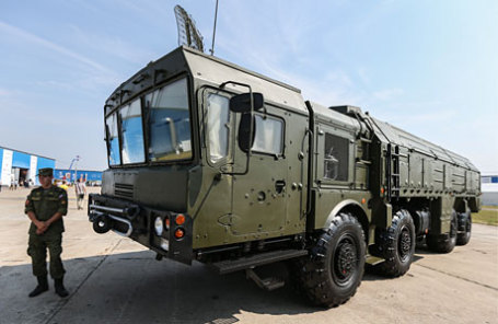 Высокоточный оперативно-тактический ракетный комплекс сухопутных войск «Искандер».