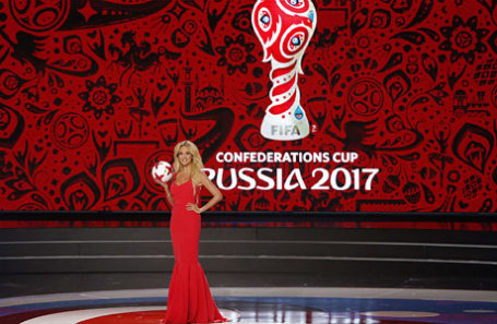 Во время жеребьевки Кубка Конфедераций по футболу в Казани.