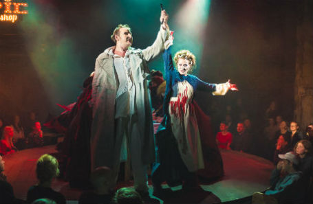 Мюзикл «Суини Тодд, маньяк-цирюльник с Флит-стрит».