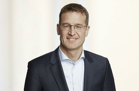 Финансовый директор международного химического концерна Sika AG Адриан Видмер.