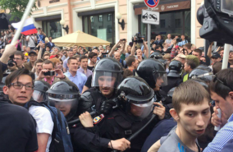 Москва, Тверская улица. 12 июня 2017 года.