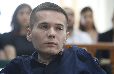 Инвалид-колясочник Антон Мамаев, осужденный на 4,5 года лишения свободы за вооруженный разбой, во время слушания по проверке законности приговора в Мосгорсуде, 3 августа 2017.