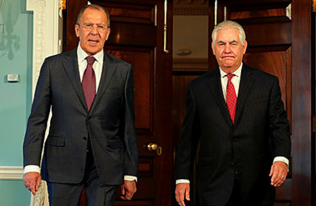 Министр иностранных дел России Сергей Лавров (слева) и госсекретарь США Рекс Тиллерсон.