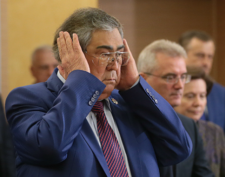 Губернатор Кемеровской области Аман Тулеев.