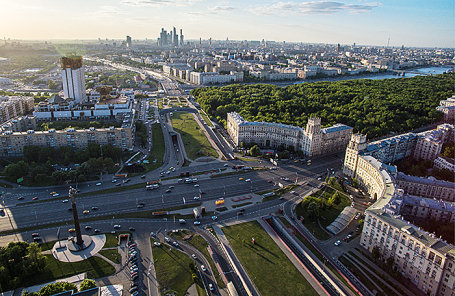 Ленинский проспект.