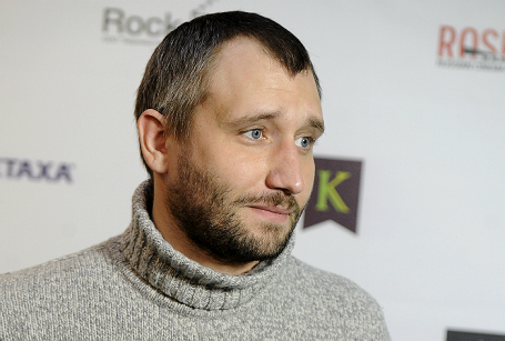 Режиссер Юрий Быков.