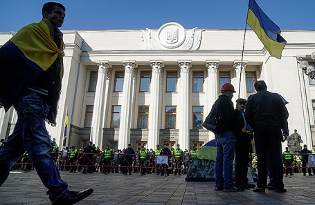 Митинг у здания Верховной рады Украины в Киеве, 18 октября 2017.