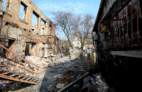 На месте пожара в Ростове-на-Дону.