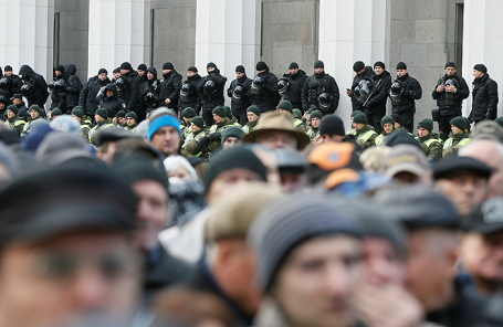 Митинг у здания Верховной рады Украины в Киеве, 22 октября 2017.