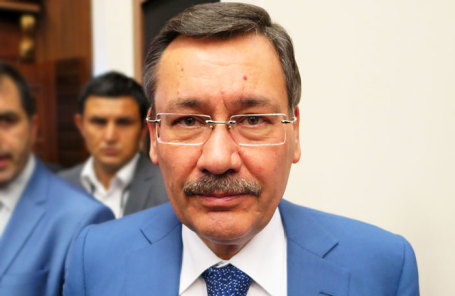 Мелих Гекчек.