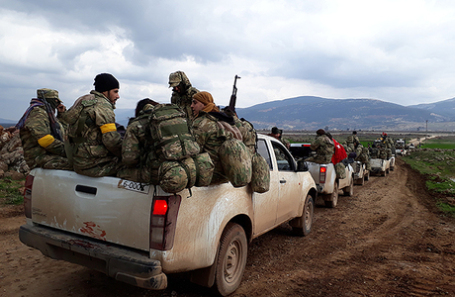 Турецкие военнослужащие на турецко-сирийской границе.