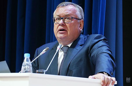 Андрей Костин.