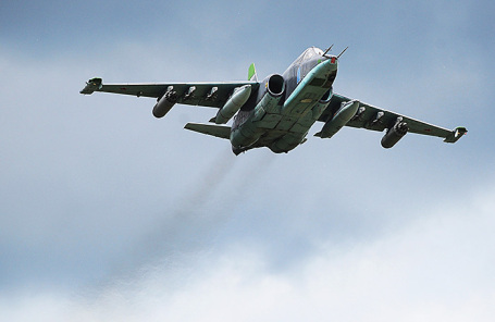 Самолет Су-25.