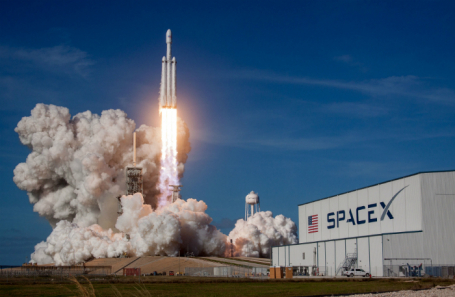Пуск Falcon Heavy.