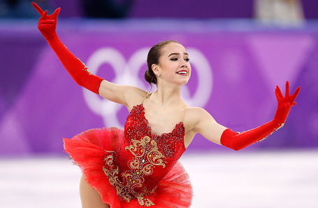 Алина Загитова во время выступления на Олимпийских играх в Пхенчхане.