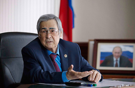 Аман Тулеев.