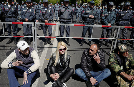 Акция протеста в Ереване, Армения.