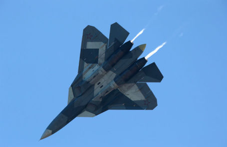 Российский истребитель пятого поколения Су-57.