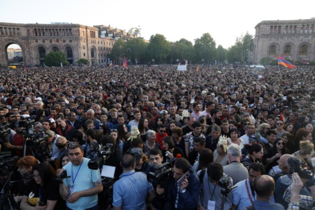 Митинг сторонников оппозиции в Ереване.