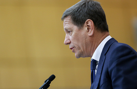 Александр Жуков.