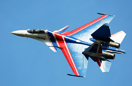 Многоцелевой истребитель Су-30СМ.