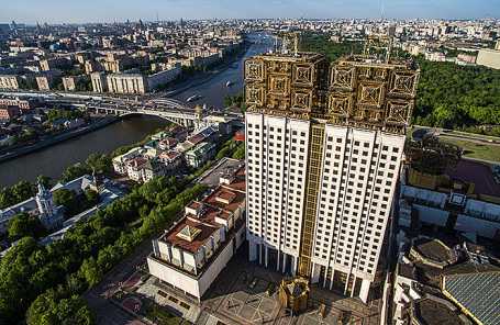 Вид на здание Российской академии наук (РАН).