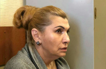 Нона Михай.