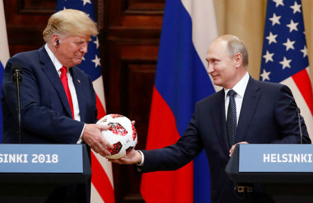 Президент США Дональд Трамп и президент России Владимир Путин на совместной пресс-конференции в Хельсинки, 16 июля 2018 года.