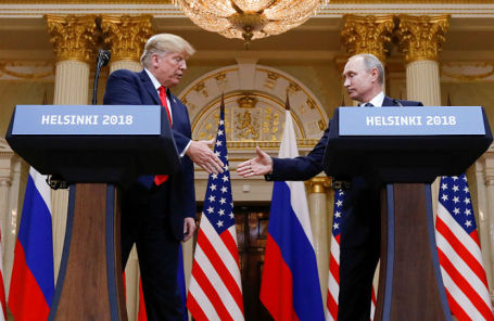 Президент США Дональд Трамп и президент России Владимир Путин на совместной пресс-конференции в Хельсинки, 16 июля 2018 года.