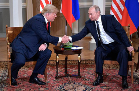Дональд Трамп и Владимир Путин. Архив.